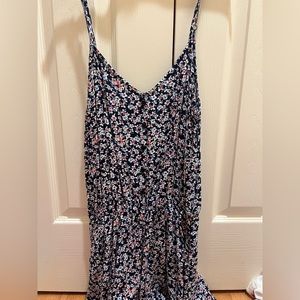 Bundle of TWO floral print rompers🌸❤️